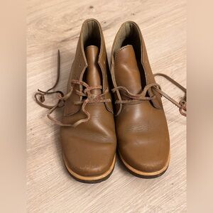 Classic Brown Leather Lace-Up Shoes